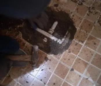 青浦卫生间漏水维修公司为您分享下卫生间渗水如何处理及注意事项